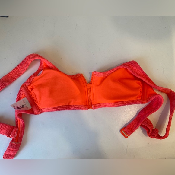 Coral zipper flattering bikini top - Picture 2 of 2